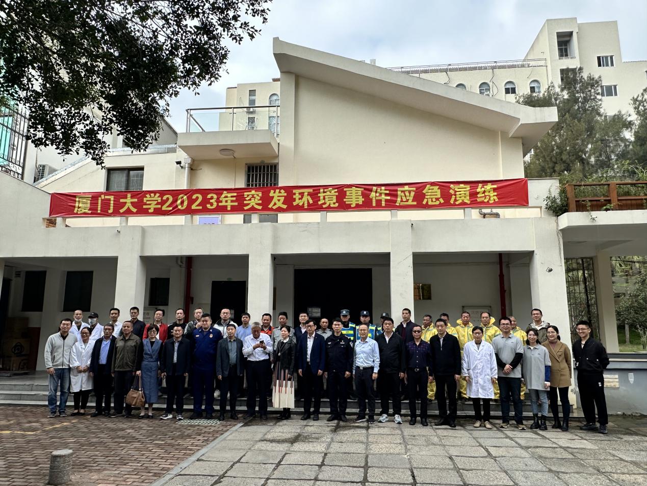 以人为本护校园，迅速响应解危机