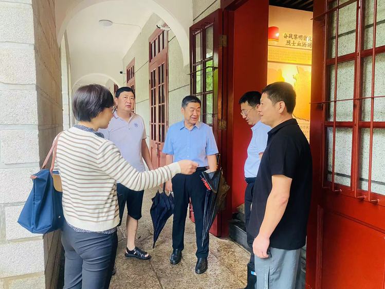 闻“风”而动，以“迅”应汛 ——后勤集团做好防台防汛工作