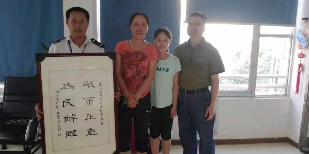 关爱零距离，情暖老人心
